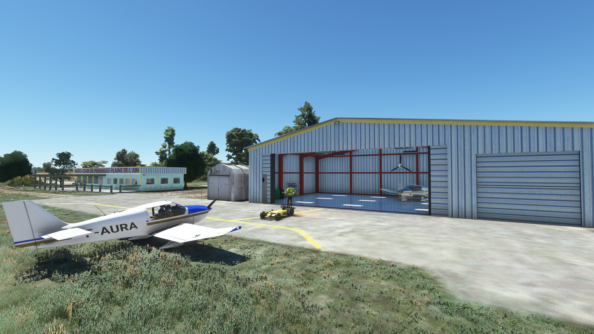 Lfhc pushback hangar aeroclub